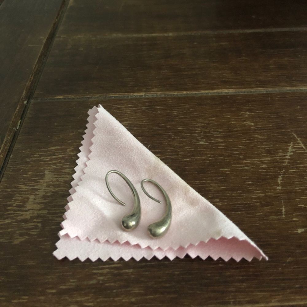 Tiffany & Co Elsa Peretti teardrop earrings